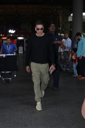 Akshay Kumar (aka) Akshay