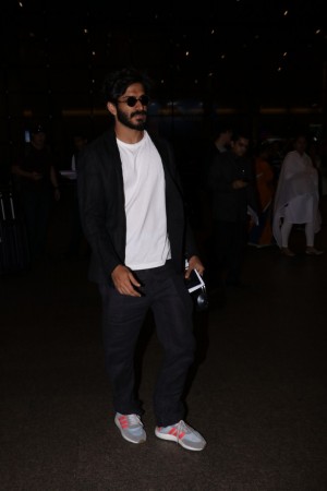 Harshvardhan Kapoor (aka) HarshvardhanKapoor