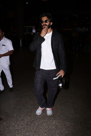 Harshvardhan Kapoor (aka) HarshvardhanKapoor