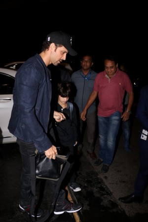 Hrithik Roshan (aka) HrithikRoshan