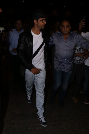 Hrithik Roshan (aka) HrithikRoshan