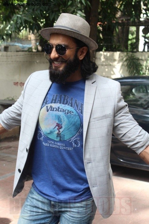 Ranveer Singh (aka) Ranveersingh