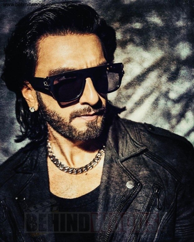 Ranveer Singh (aka) Ranveersingh