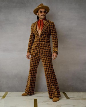 Ranveer Singh (aka) Ranveersingh