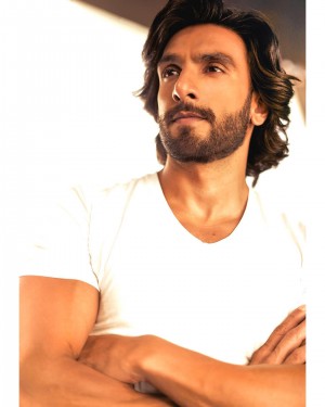 Ranveer Singh (aka) Ranveersingh