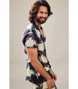 Shahid Kapoor (aka) ShahidKapoor