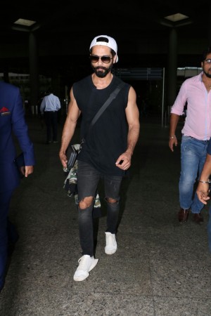 Shahid Kapoor (aka) ShahidKapoor