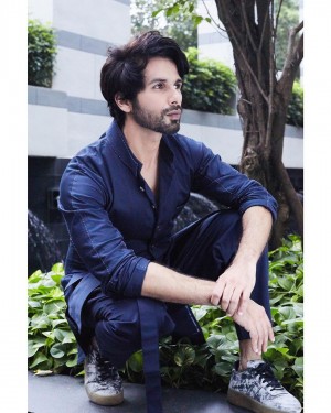 Shahid Kapoor (aka) ShahidKapoor
