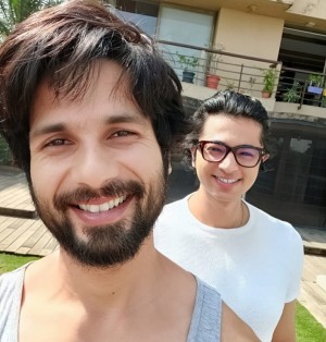 Shahid Kapoor (aka) ShahidKapoor