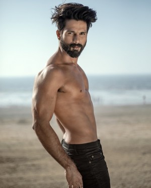 Shahid Kapoor (aka) ShahidKapoor