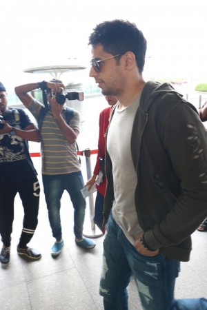 Sidharth Malhotra (aka) Siddharth Malhotraa