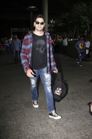 Sidharth Malhotra (aka) Siddharth Malhotraa