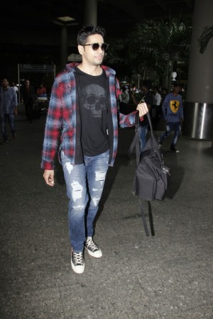 Sidharth Malhotra (aka) Siddharth Malhotraa