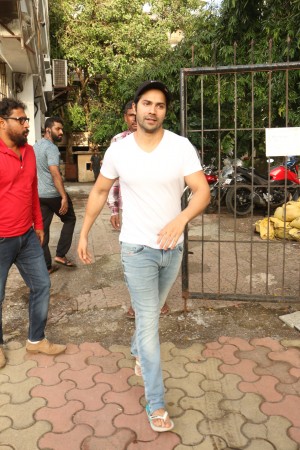 Varun Dhawan (aka) Varun
