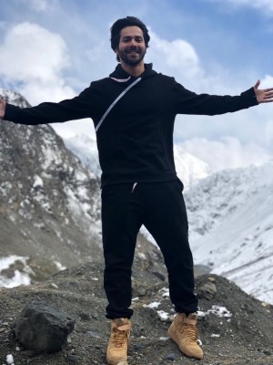 Varun Dhawan (aka) Varun