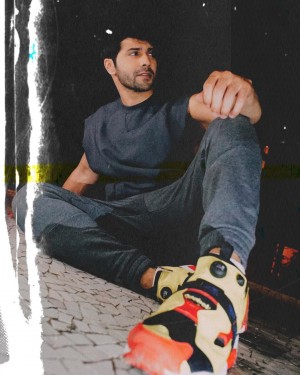 Varun Dhawan (aka) Varun