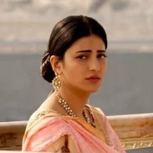 “My face, my body; what I do with it is nobody’s business”, Shruti Haasan furious