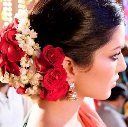 Sunny Leone sends Ganesh Chaturthi wishes to her fans