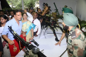 Akshay Kumar Pays Homage To The Martyrs On Kargil Day