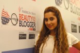 American Swan Beauty and the Blogger on Fame Box