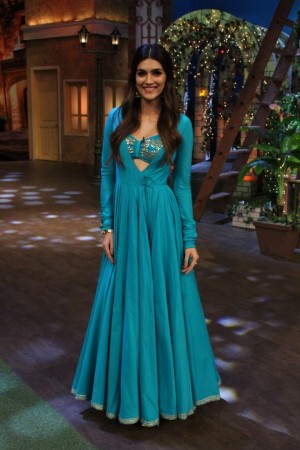 Bareilly Ki Barfi Team On Set Of Kapil Sharma Show