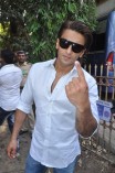 Bollywood Stars cast their Votes