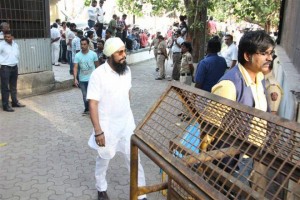 Bollywood Industry's Last Respect To Vinod Khanna