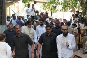 Bollywood Industry's Last Respect To Vinod Khanna