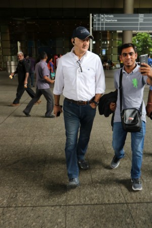 Celebs Spotted At Airport