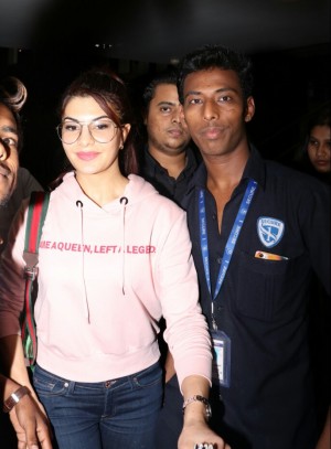 Jacqueline Fernandez Spotted At Airport