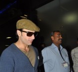 Kareena Kapoor and Saif Ali Khan leave for Swiss Vacation