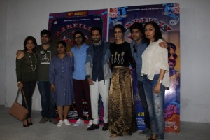 Kriti Sanon Celebrate Her Birthday With Bareilly Ki Barfi Team