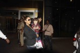  SRK with his family snapped at Mumbai Airport