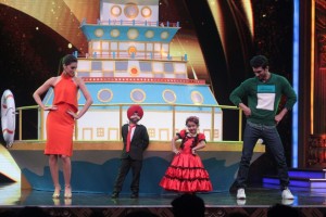 Sushant Singh Rajput And Kriti Sanon Promote Raabta On Sabse Bada Kalakar