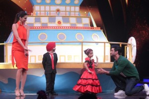 Sushant Singh Rajput And Kriti Sanon Promote Raabta On Sabse Bada Kalakar