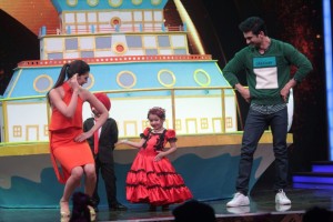 Sushant Singh Rajput And Kriti Sanon Promote Raabta On Sabse Bada Kalakar