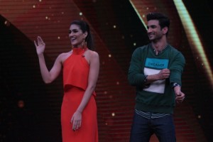 Sushant Singh Rajput And Kriti Sanon Promote Raabta On Sabse Bada Kalakar