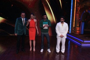 Sushant Singh Rajput And Kriti Sanon Promote Raabta On Sabse Bada Kalakar