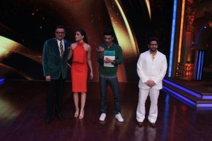 Sushant Singh Rajput And Kriti Sanon Promote Raabta On Sabse Bada Kalakar