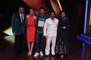 Sushant Singh Rajput And Kriti Sanon Promote Raabta On Sabse Bada Kalakar