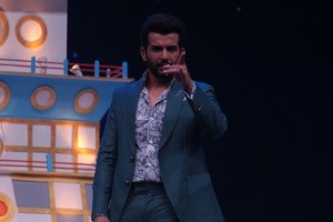 Sushant Singh Rajput And Kriti Sanon Promote Raabta On Sabse Bada Kalakar