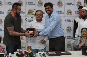 Tree Plantation & Initiative By MCGM & Bhamla Foundation With Sanjay Dutt