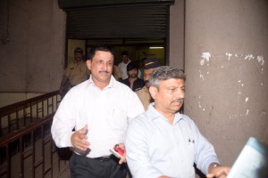 Himesh Reshammiya (aka) HimeshReshammiya