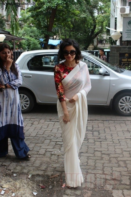 Divya Khosla Kumar (aka) Divya KhoslaKumar