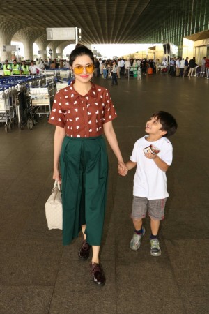 Divya Khosla Kumar (aka) Divya KhoslaKumar