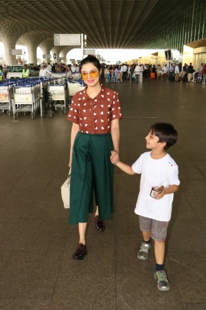 Divya Khosla Kumar (aka) Divya KhoslaKumar