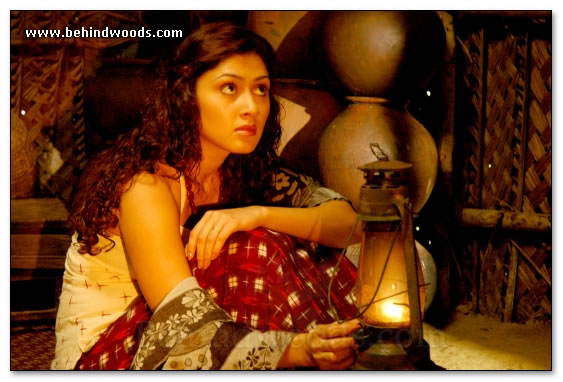 Muthirai Movie - Images