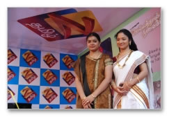 Going place - Zee Bus launch images