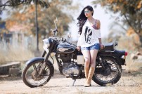 Shalini Vadnikatti (aka) Shalini Vadnikatti