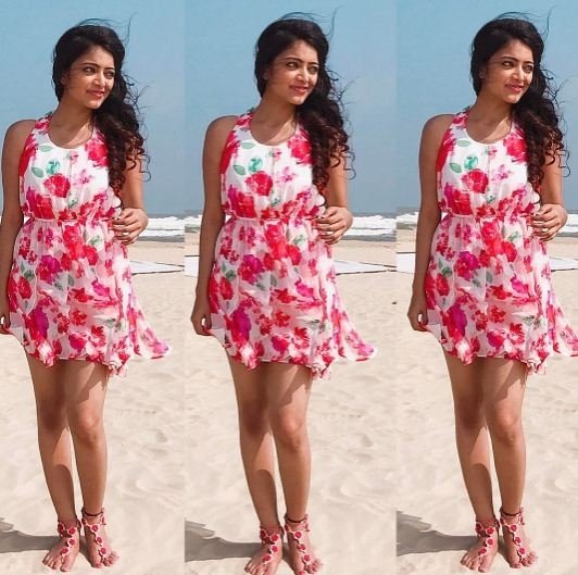 Janani (aka) Janani Iyer